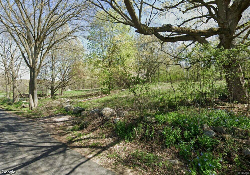 3211 Highview Rd, West Bend, WI 53090 - photo 1