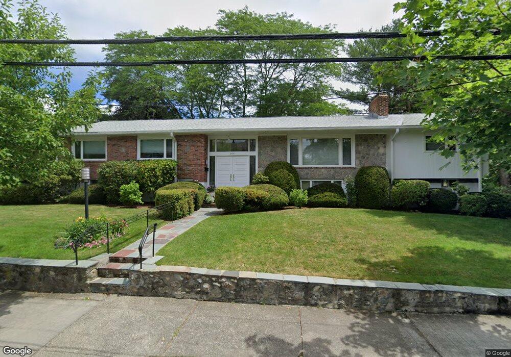 200 Old Farm Rd, Newton Center, MA 02459 - photo 1