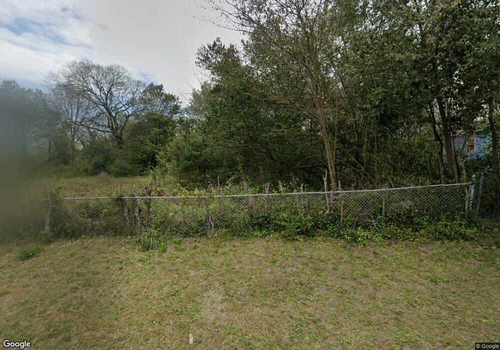 690 Lilly Ave, Macon, GA 31204 - photo 1