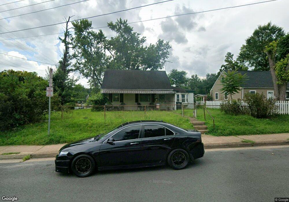 245 Cabbel Dr, Manassas Park, VA 20111 - photo 1