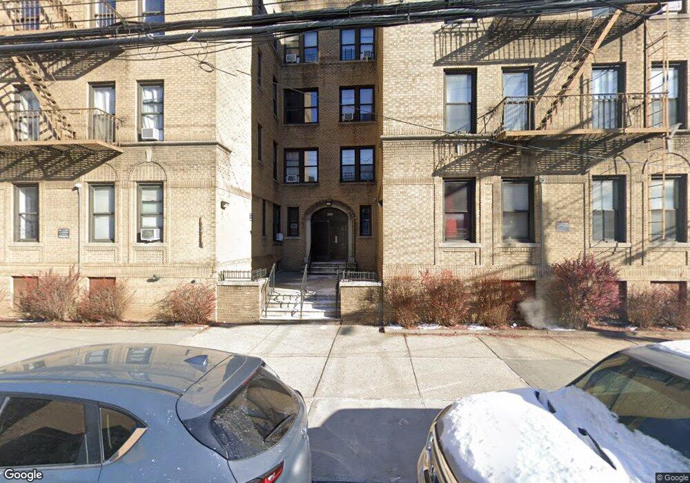 508 van Cortlandt Park Ave unit 1A, Yonkers, NY 10705 - photo 1