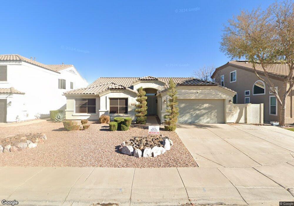 641 N Pheasant Dr, Gilbert, AZ 85234 - photo 1