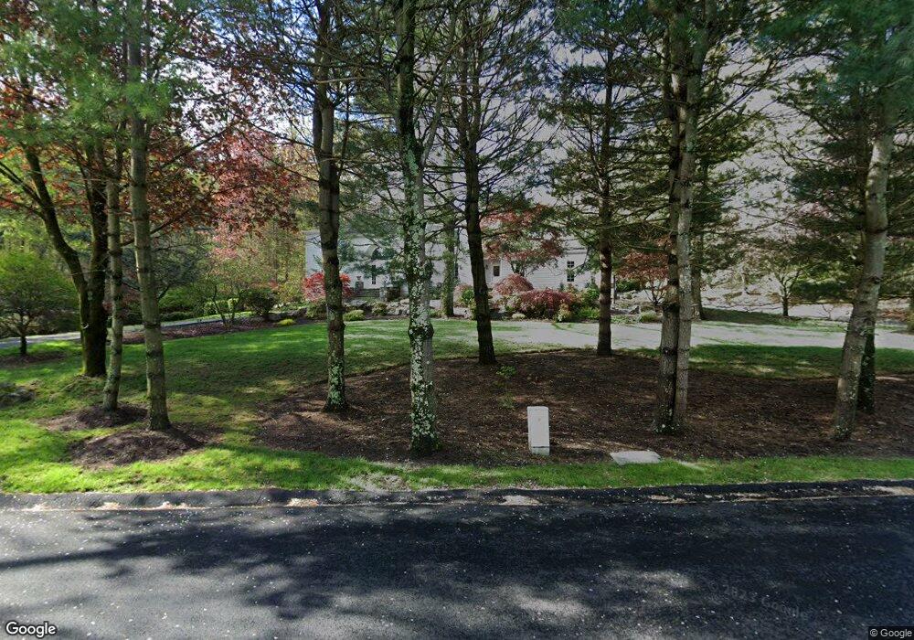 10 Hemlock Hills, Chappaqua, NY 10514 - photo 1
