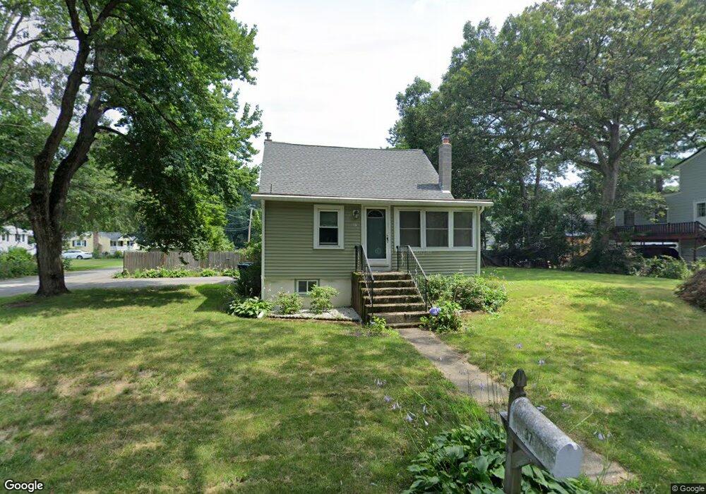 37 Crescent St, Wilmington, MA 01887 - photo 1