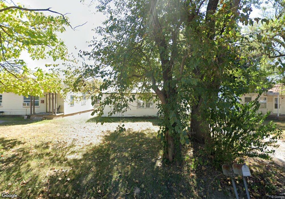 214 NE 5th St, Pryor, OK 74361 - photo 1