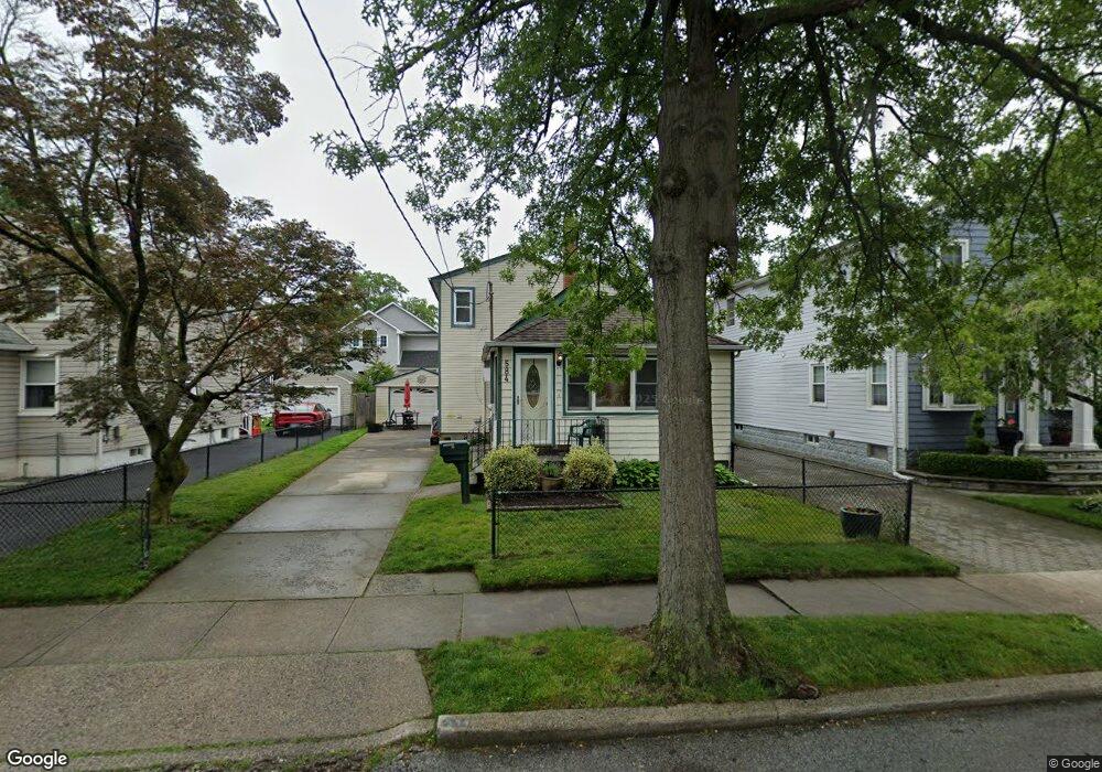 584 Washington Ave, West Hempstead, NY 11552 - photo 1