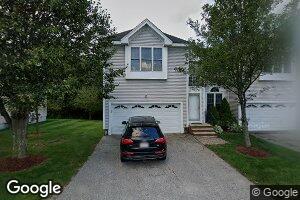 61 Knowlton Cir, Upton, MA 01568
