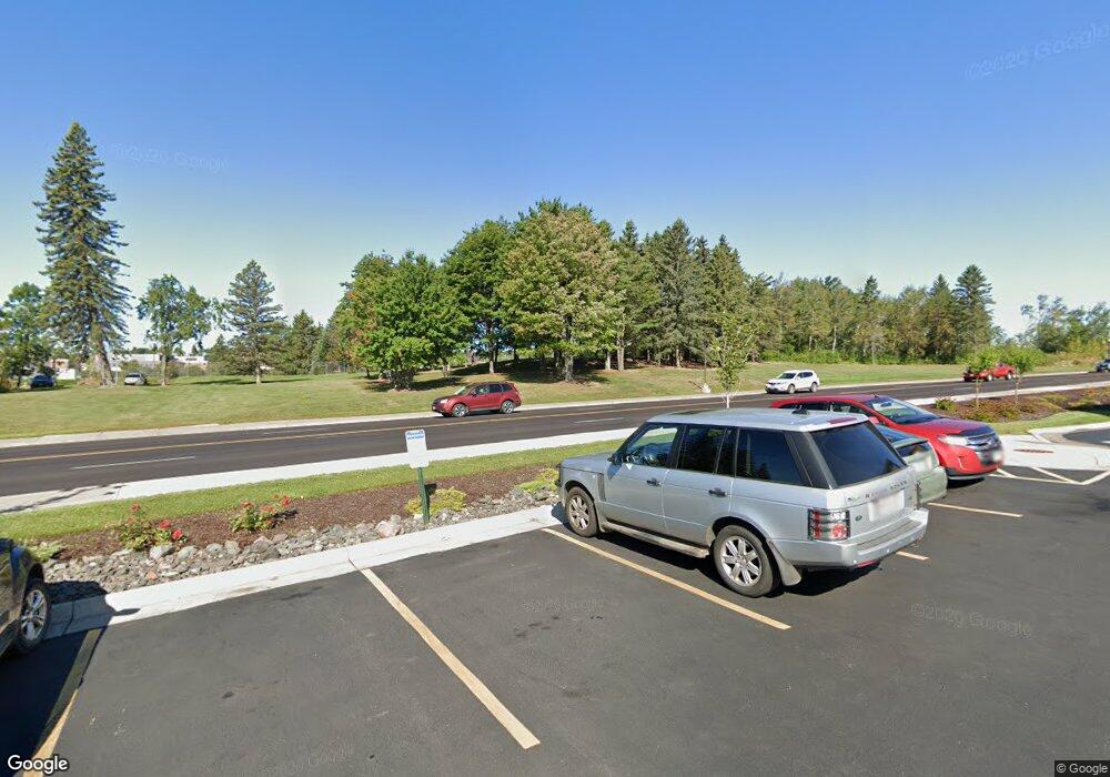 914 Woodland Ave, Duluth, MN 55812 - photo 1