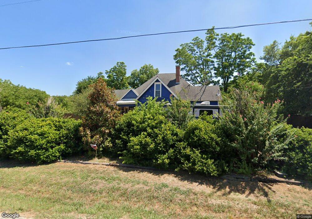 1406 Hemming St, Gainesville, TX 76240 - photo 1