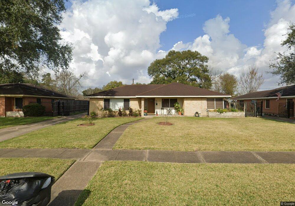 7615 Vista Verde St, Houston, TX 77087 - photo 1