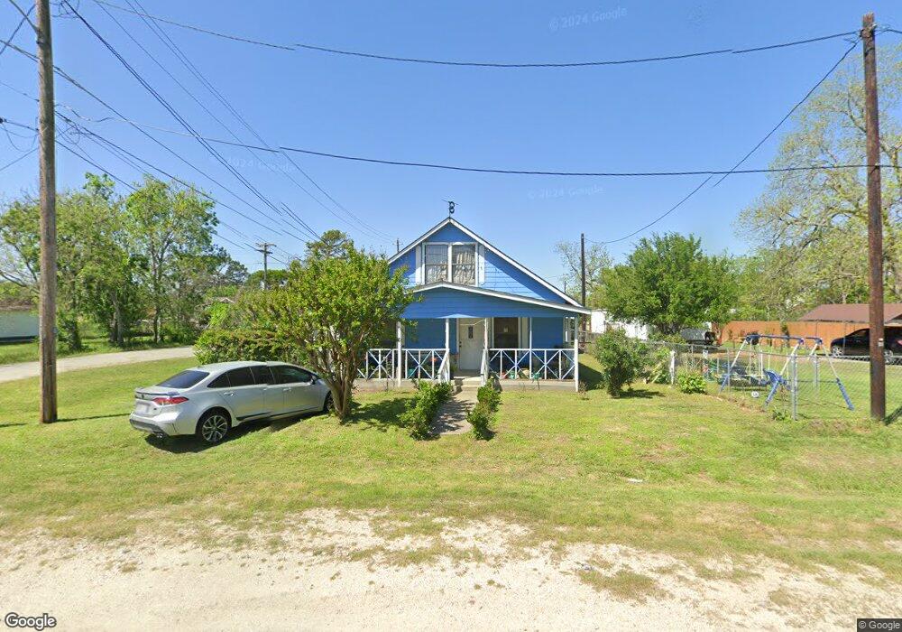 1620 Avenue H, Bay City, TX 77414 - photo 1