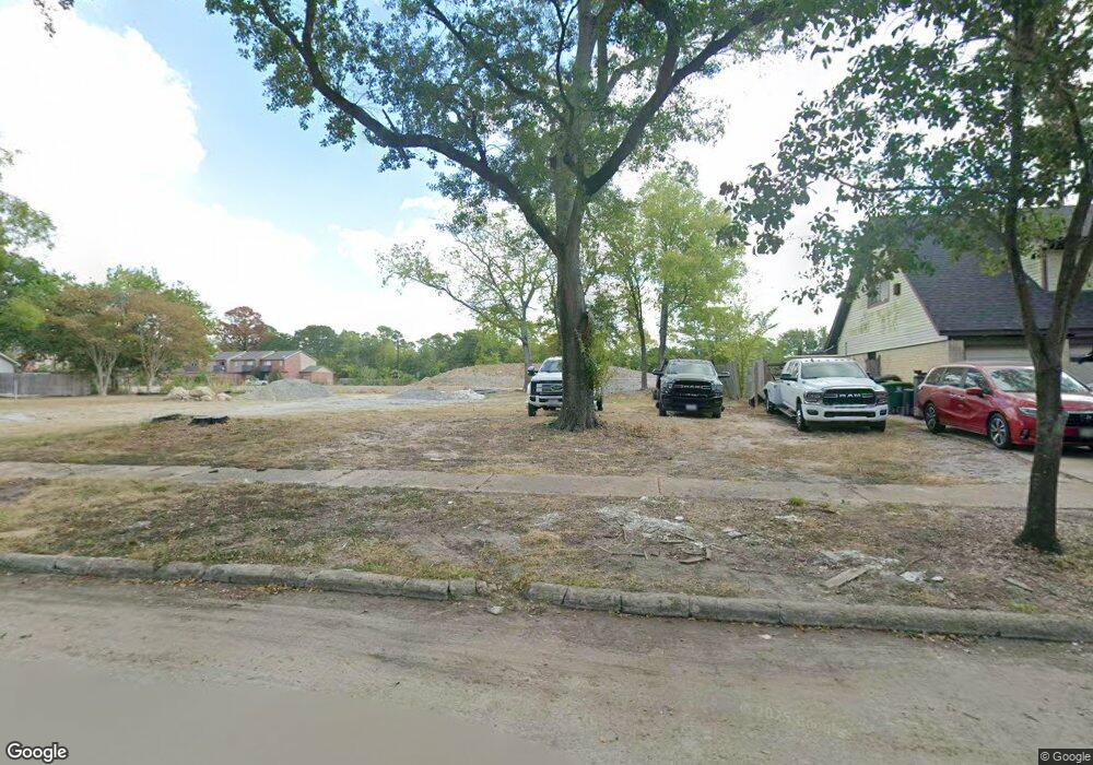 7022 Bent Branch Dr, Houston, TX 77088 - photo 1