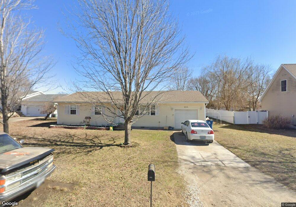 203 N Broadway St, Carl Junction, MO 64834 - photo 1