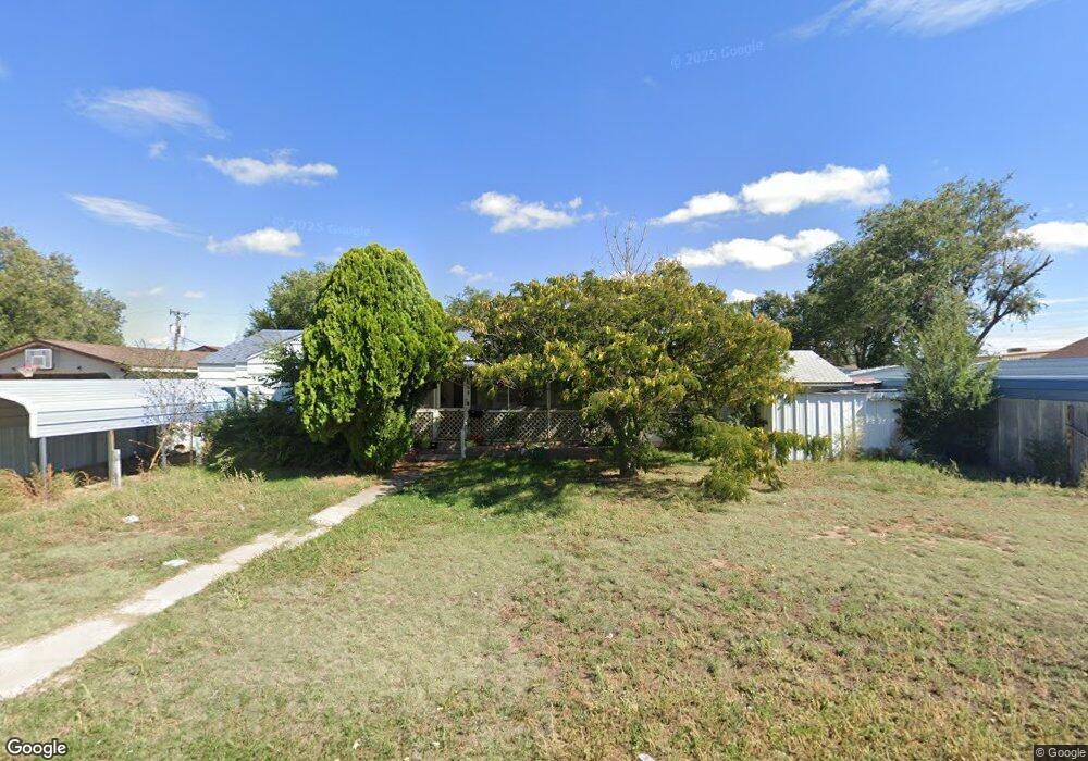 308 N Porter Ave, Dumas, TX 79029 - photo 1