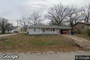 402 Phelps St, Houston, MO 65483