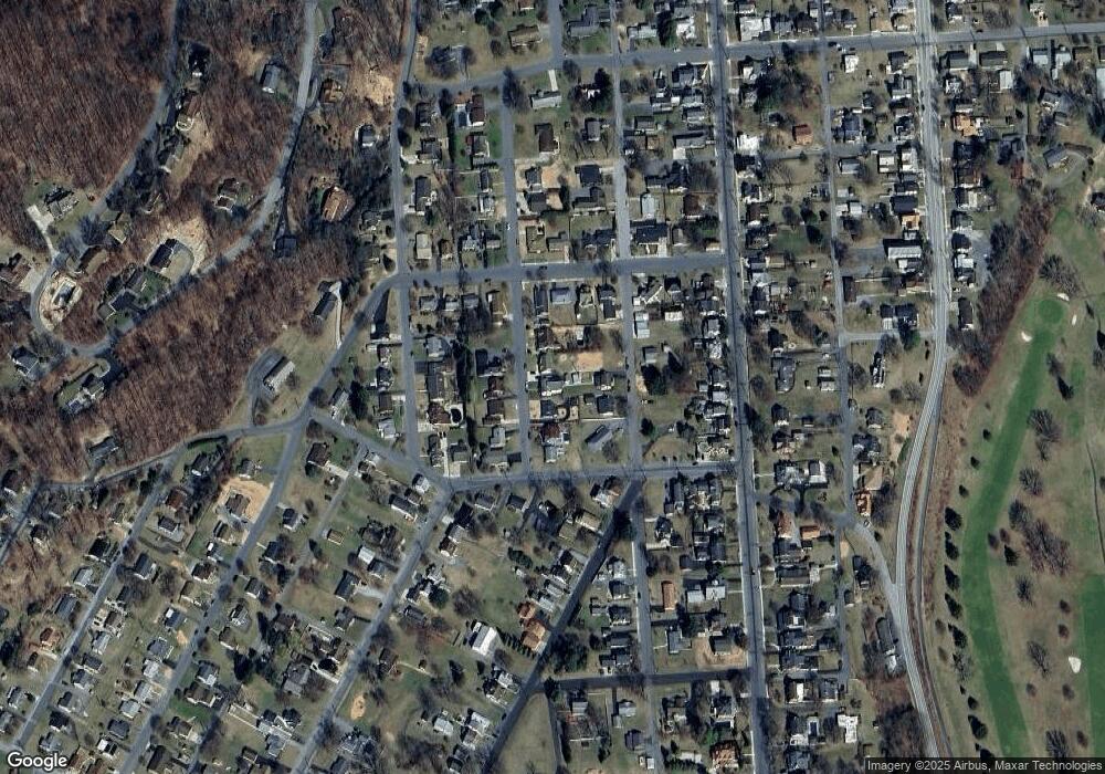 609 S Thomas St, Bedford, PA 15522 - photo 1