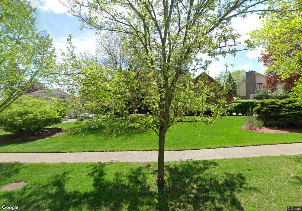 5090 Collington Dr unit Bldg-Unit, Troy, MI 48098 - photo 1