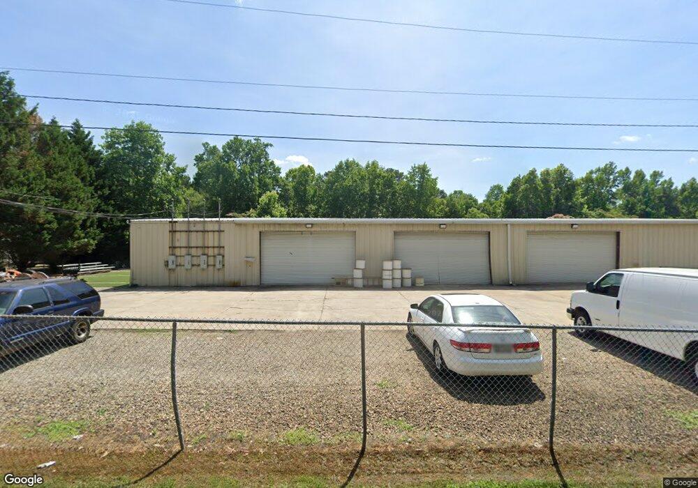 330 Ronnell Rd, Canton, GA 30115 - photo 1