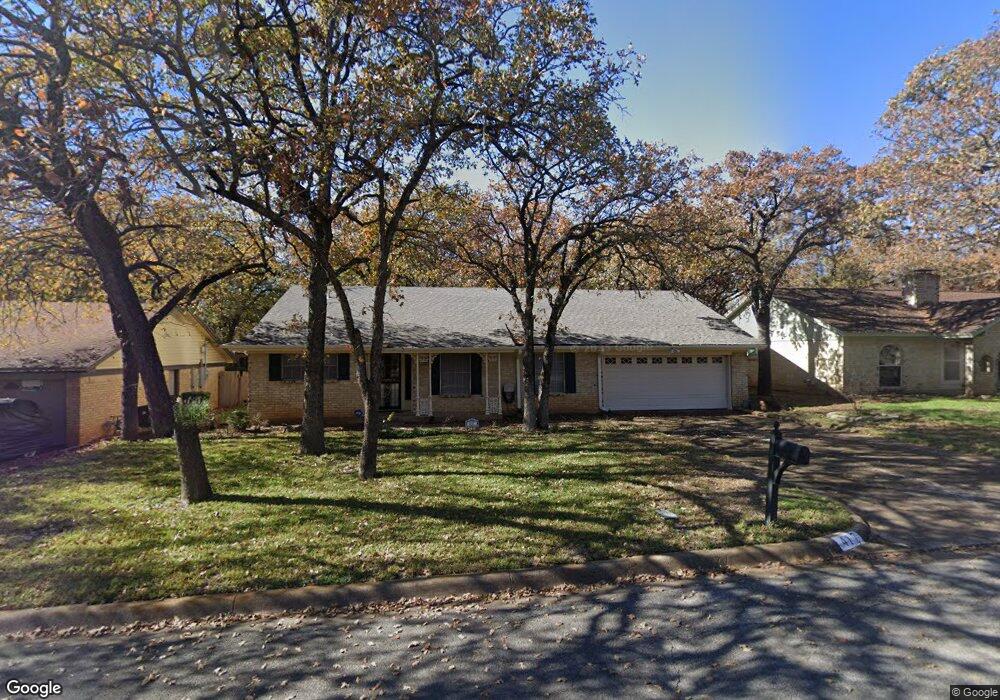 417 Twin Creek Dr, Hurst, TX 76053 - photo 1