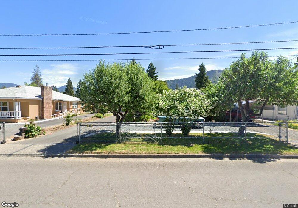 1519 Cloverlawn Dr, Grants Pass, OR 97527 - photo 1