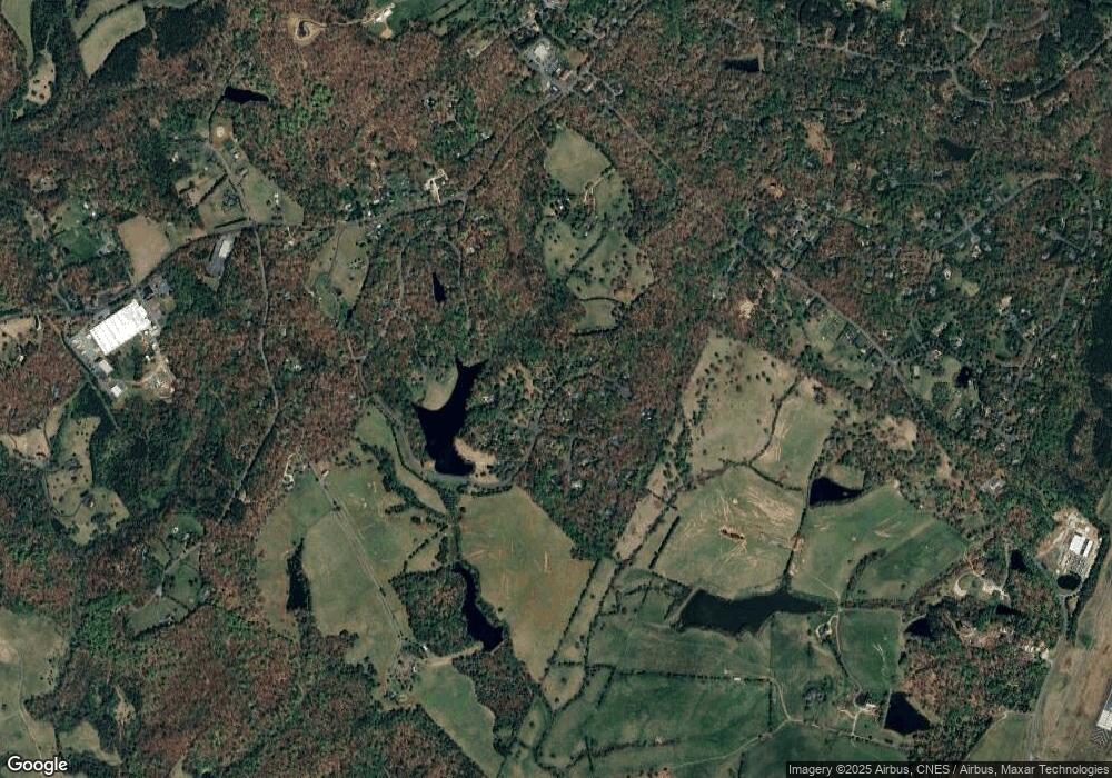 325 Loftlands Dr unit MAIN HOUSE, Earlysville, VA 22936 - photo 1