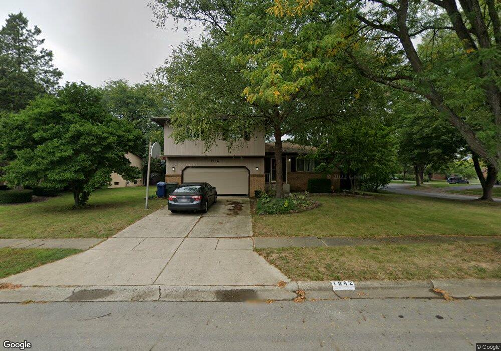 1942 Fairhaven Rd, Columbus, OH 43229 - photo 1