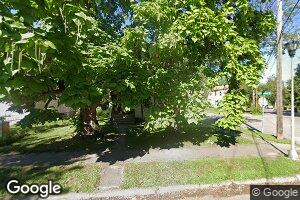 879 24th Ave SE, Minneapolis, MN 55414