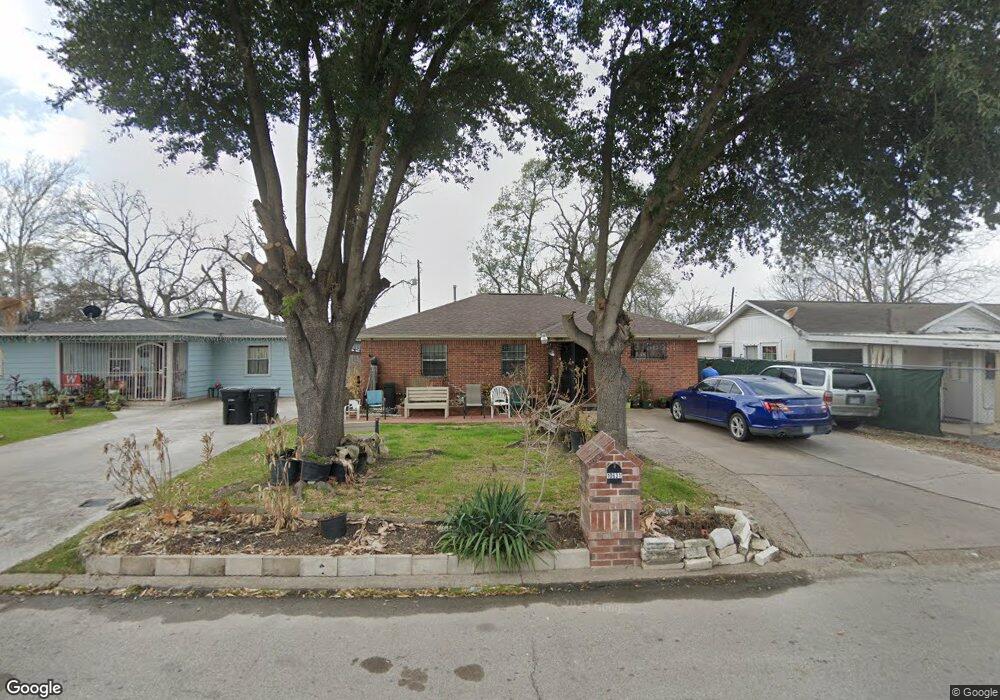 10631 Royal Pine Dr, Houston, TX 77093 - photo 1