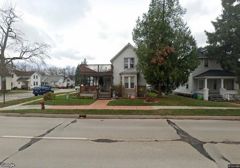 929 10th St, Port Huron, MI 48060 - photo 1