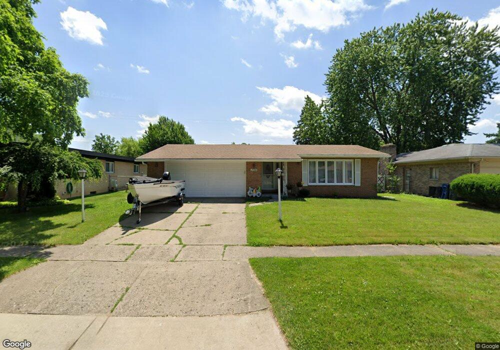 3722 Worchester Dr, Flint, MI 48503 - photo 1