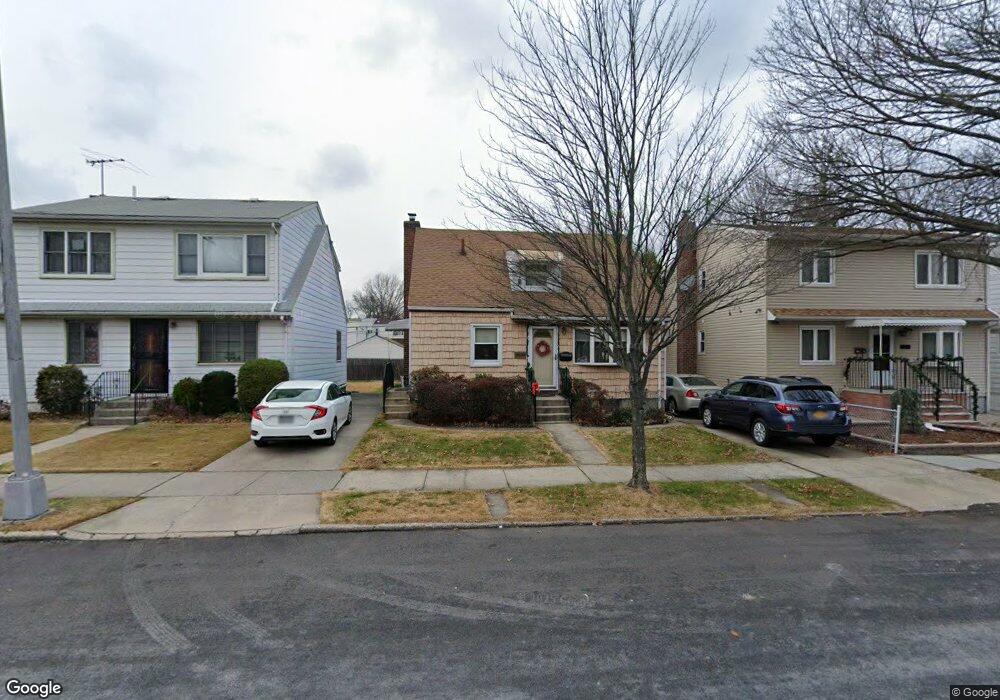 16427 Underhill Ave, Fresh Meadows, NY 11365 - photo 1