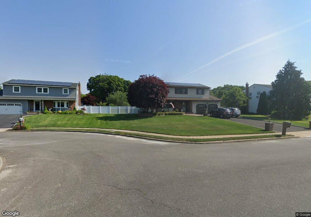 52 Lyon Crescent, Sayville, NY 11782 - photo 1