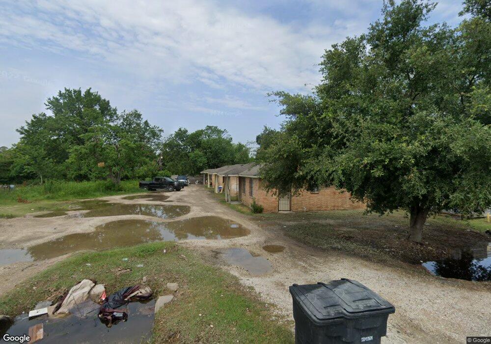 7825 Hirsch Rd unit 1, Houston, TX 77016 - photo 1