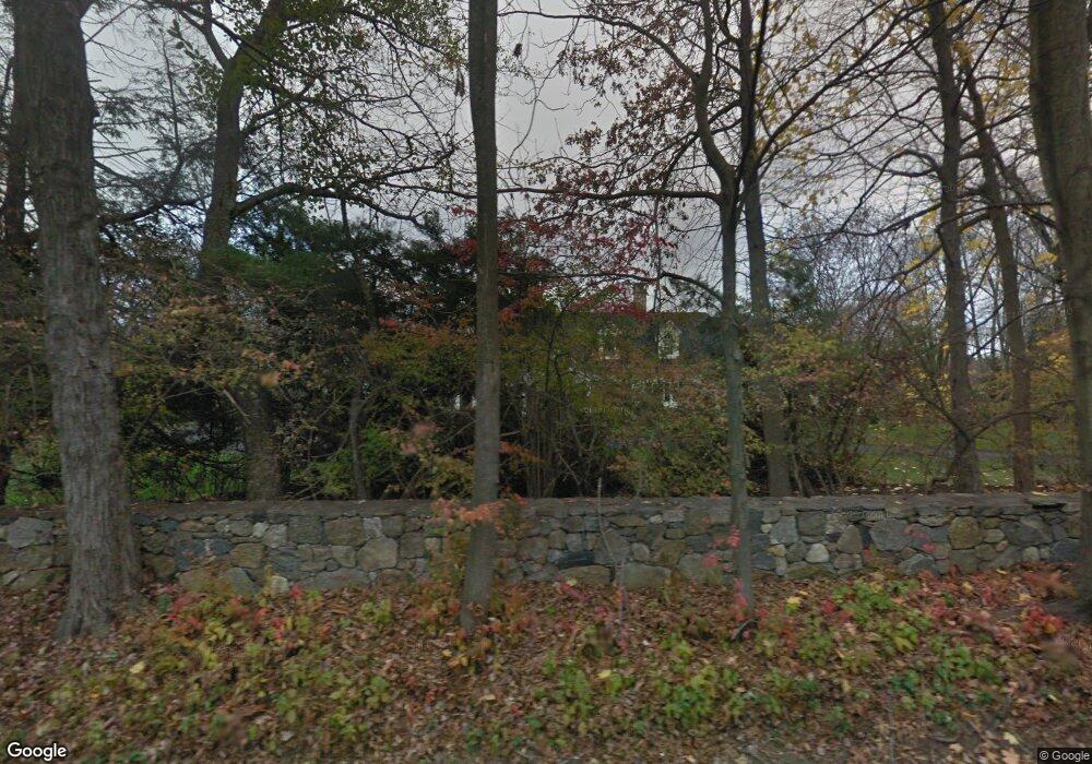 77 Hickory Dr, New Canaan, CT 06840 - photo 1