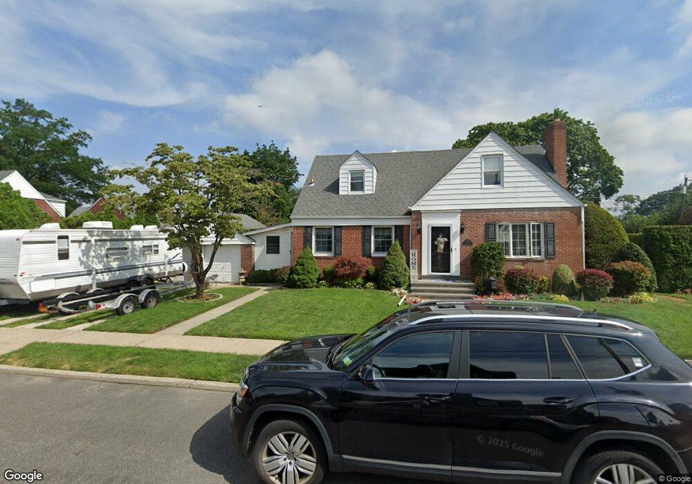 1138 Delmar Ave, Franklin Square, NY 11010 - photo 1