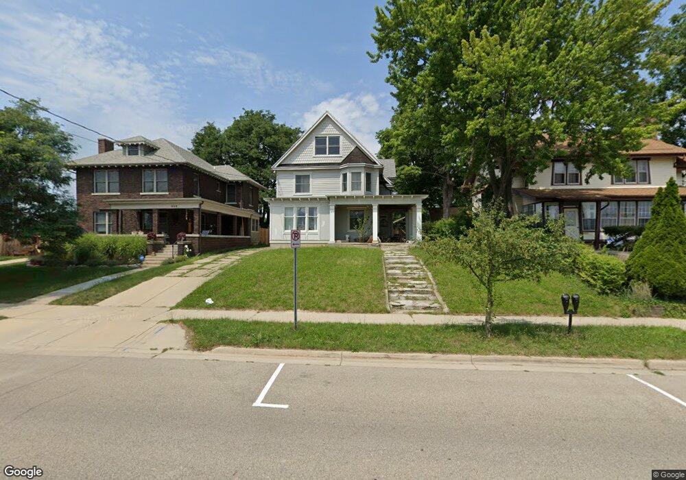 736 W Ottawa St, Lansing, MI 48915 - photo 1