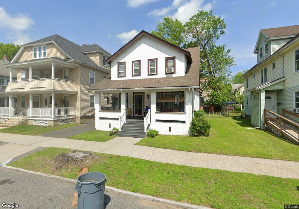 31 Lyndale St, Springfield, MA 01108 - photo 1