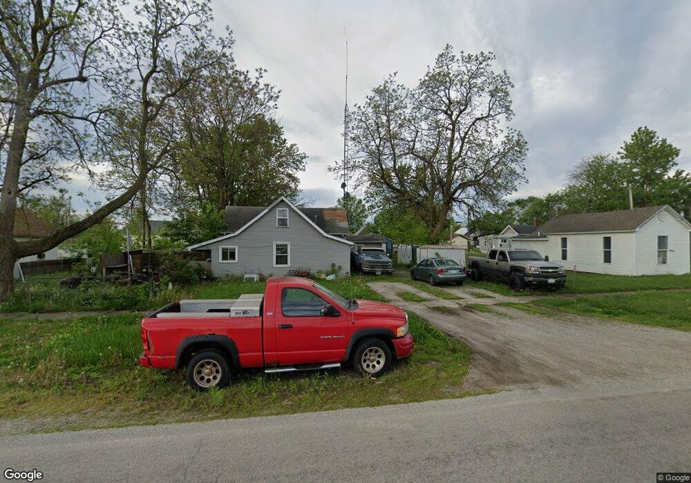 809 Richmond Ave, Mattoon, IL 61938 - photo 1