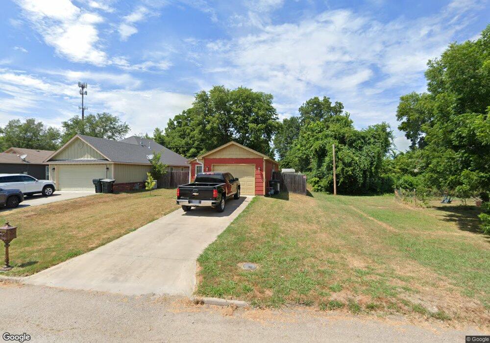 315 E 4th St, Skiatook, OK 74070 - photo 1