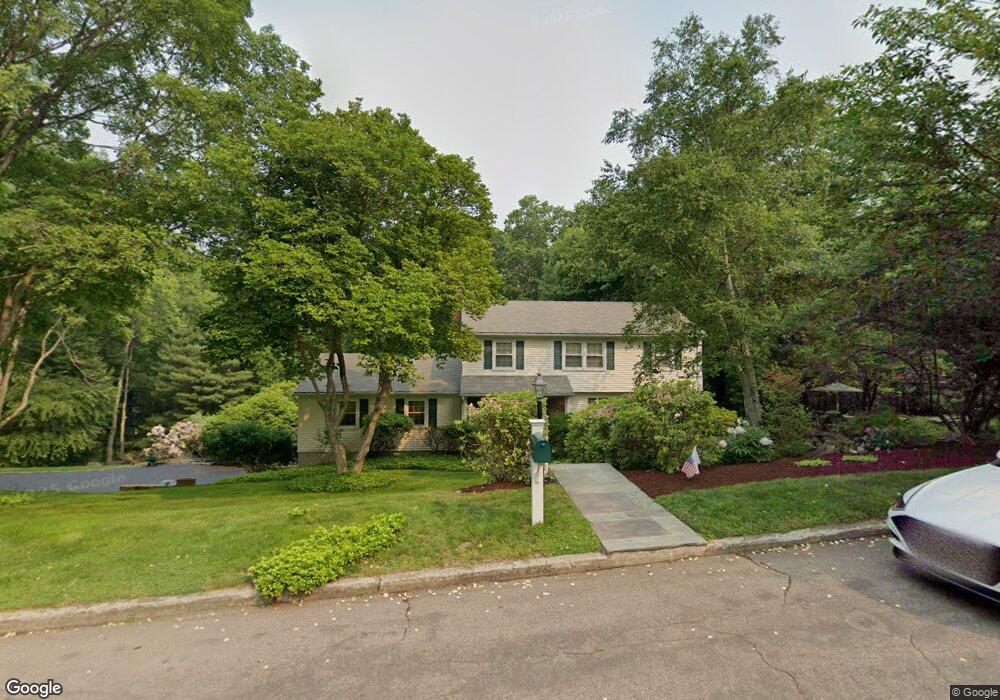 130 Pheasant Ln, Fairfield, CT 06824 - photo 1