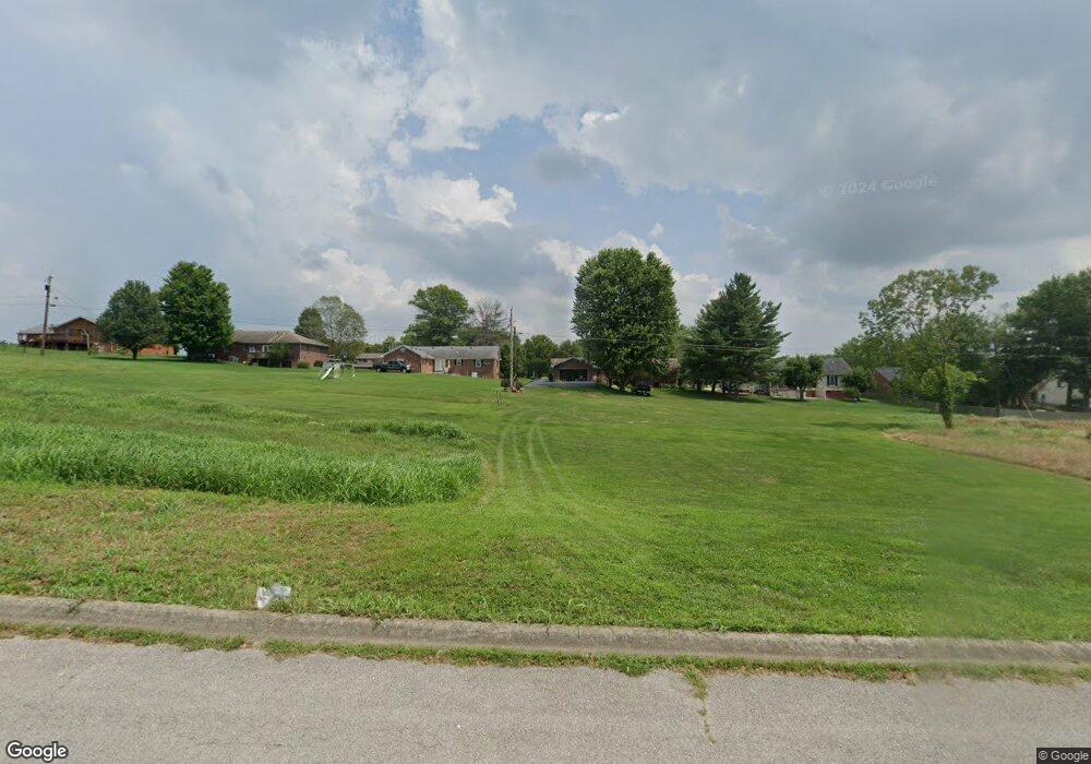 608 Harvest Ln, Harrodsburg, KY 40330 - photo 1