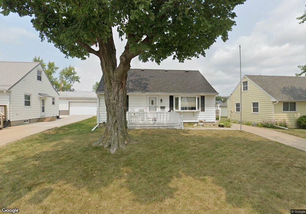 1806 9th Ave SW, Cedar Rapids, IA 52404 - photo 1