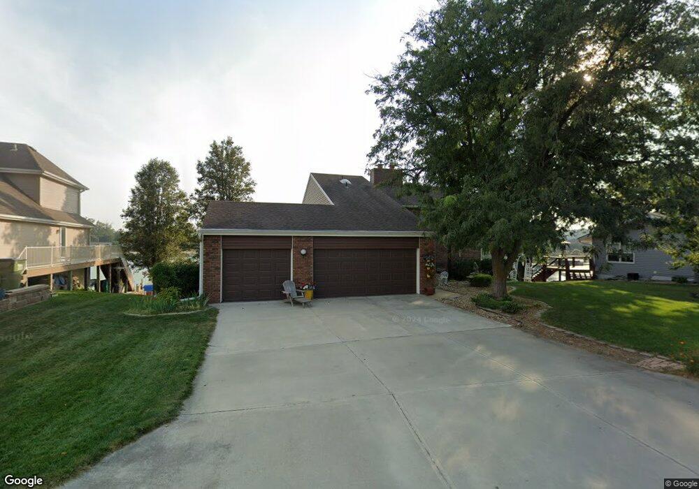 8417 Molokai Dr, Papillion, NE 68046 - photo 1