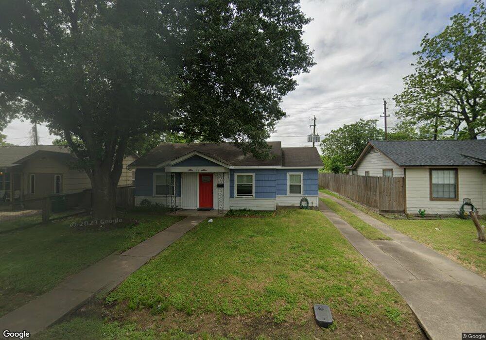 1919 Tabor St, Houston, TX 77009 - photo 1