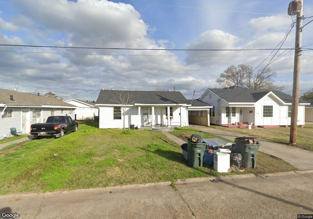 303 Maple St, Lake Charles, LA 70601 - photo 1