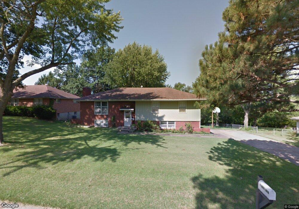 5018 Rosehill Dr, Shawnee, KS 66216 - photo 1