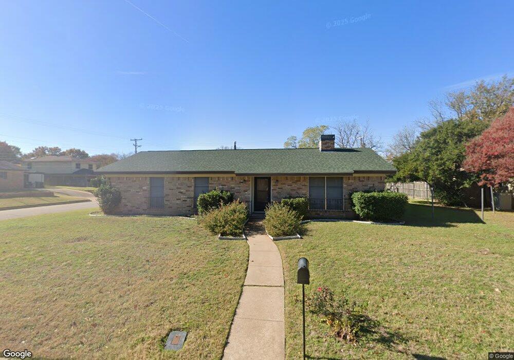 201 Glenn Dr, Hurst, TX 76053 - photo 1