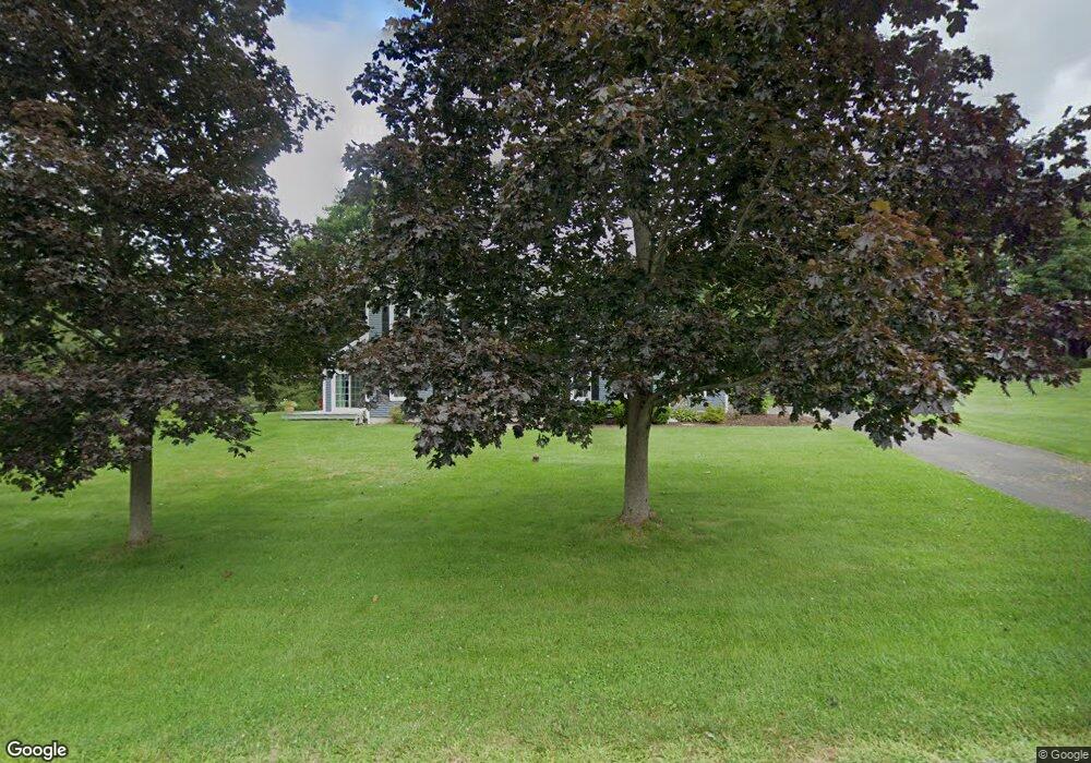 2 Tremont Rd, Brookfield, CT 06804 - photo 1