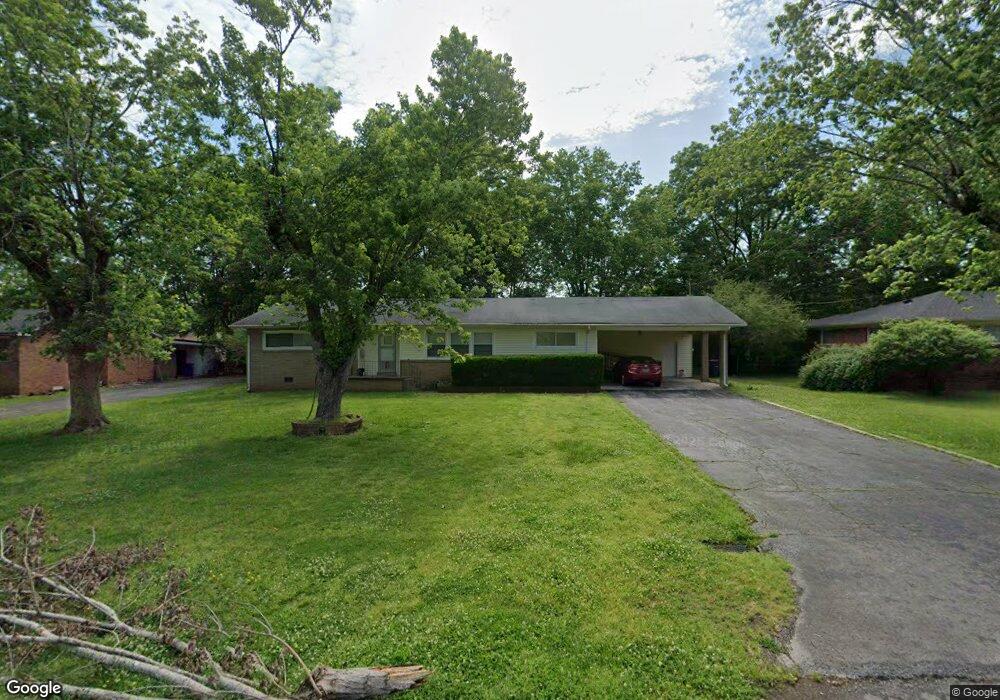 207 S Linda Dr, Shelbyville, TN 37160 - photo 1