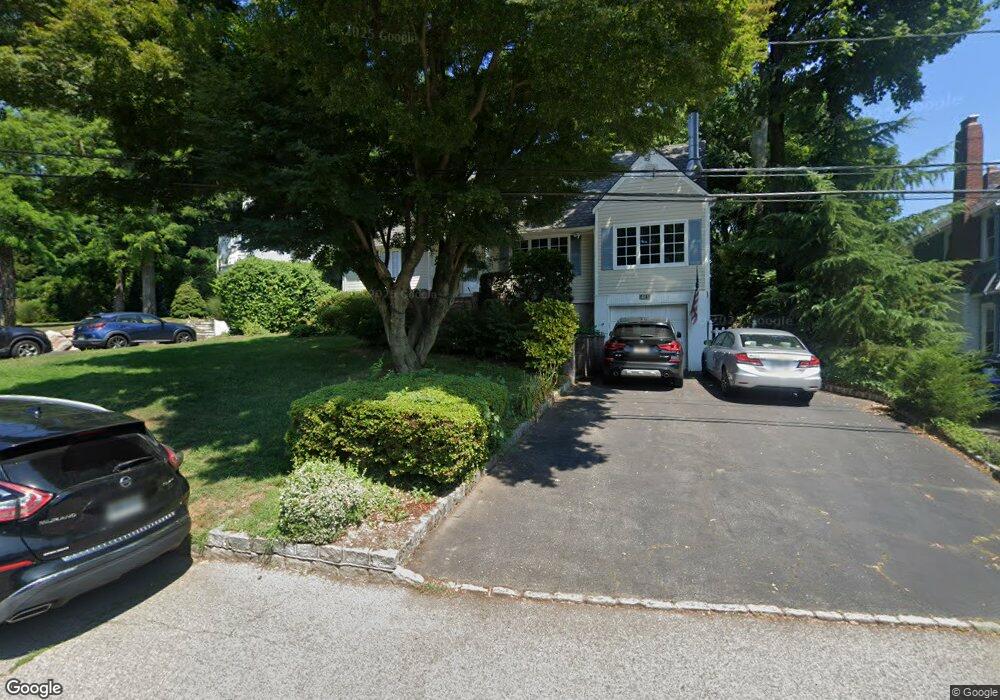 14 The Promenade, Glen Head, NY 11545 - photo 1